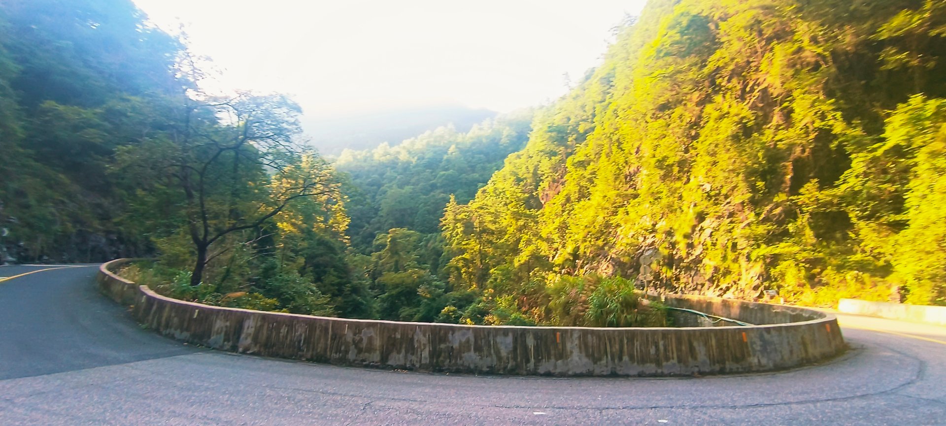 山路弯道